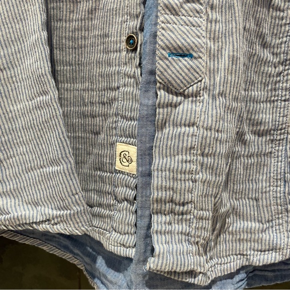 Button down shirt - Picture 3 of 6